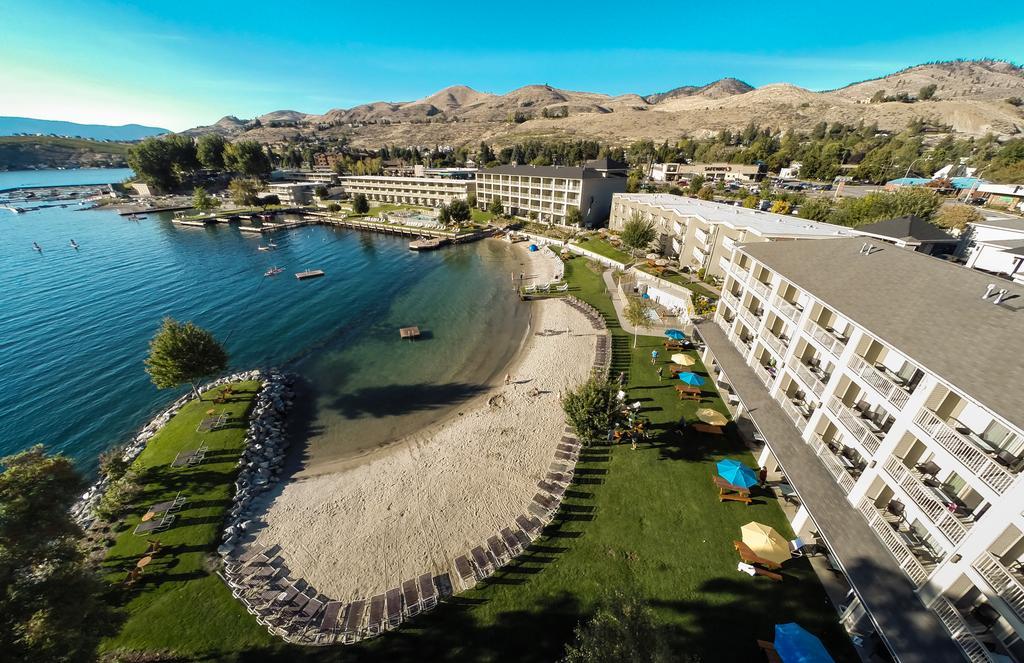 Campbell'S Resort On Lake Chelan Exterior photo