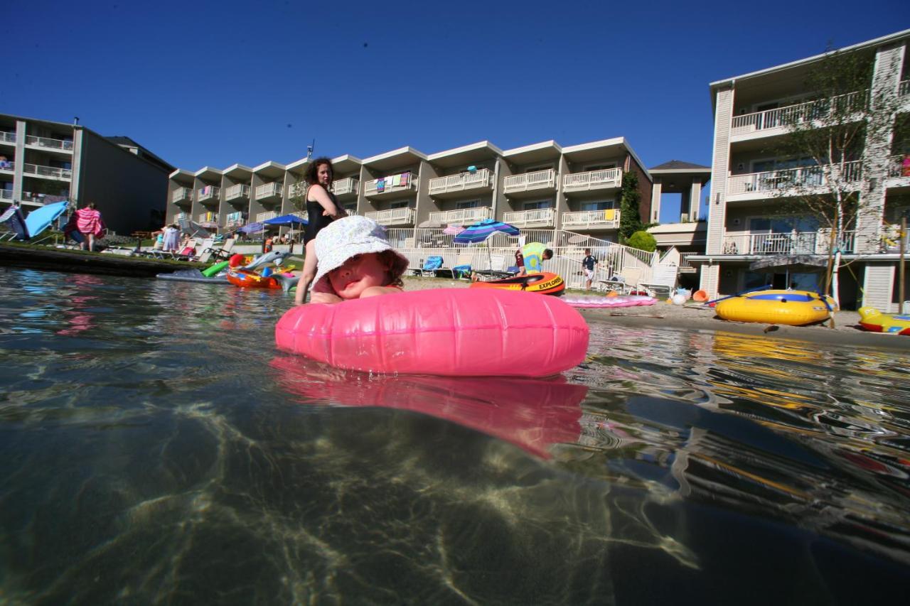 Campbell'S Resort On Lake Chelan Exterior photo